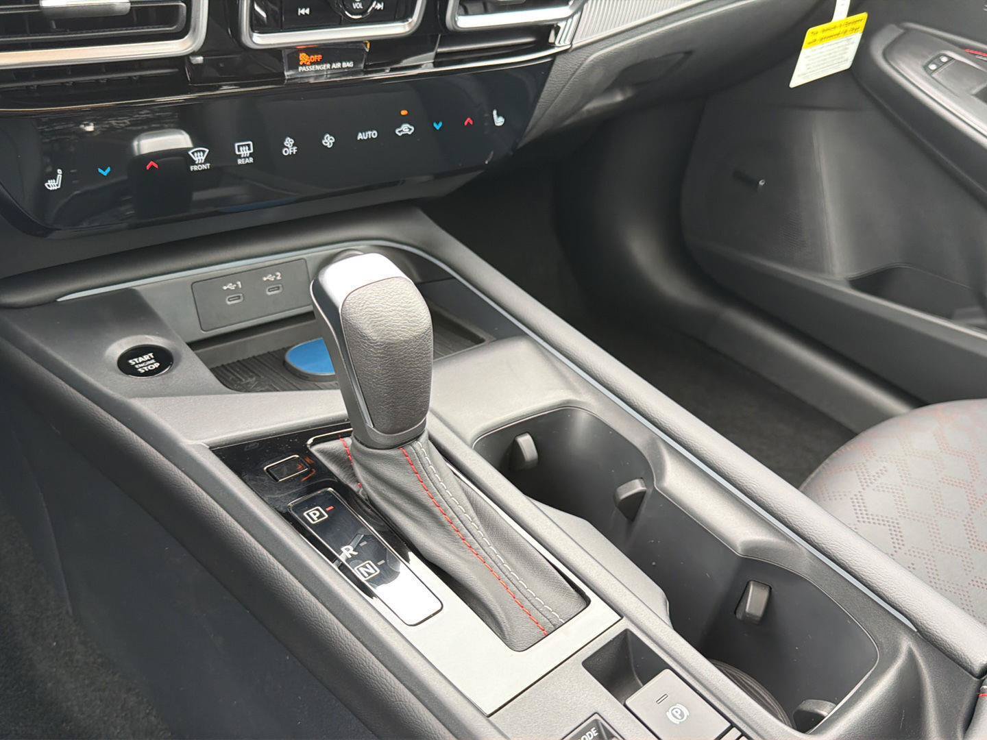 New 2027 Nissan Sentra SR FWD image 18
