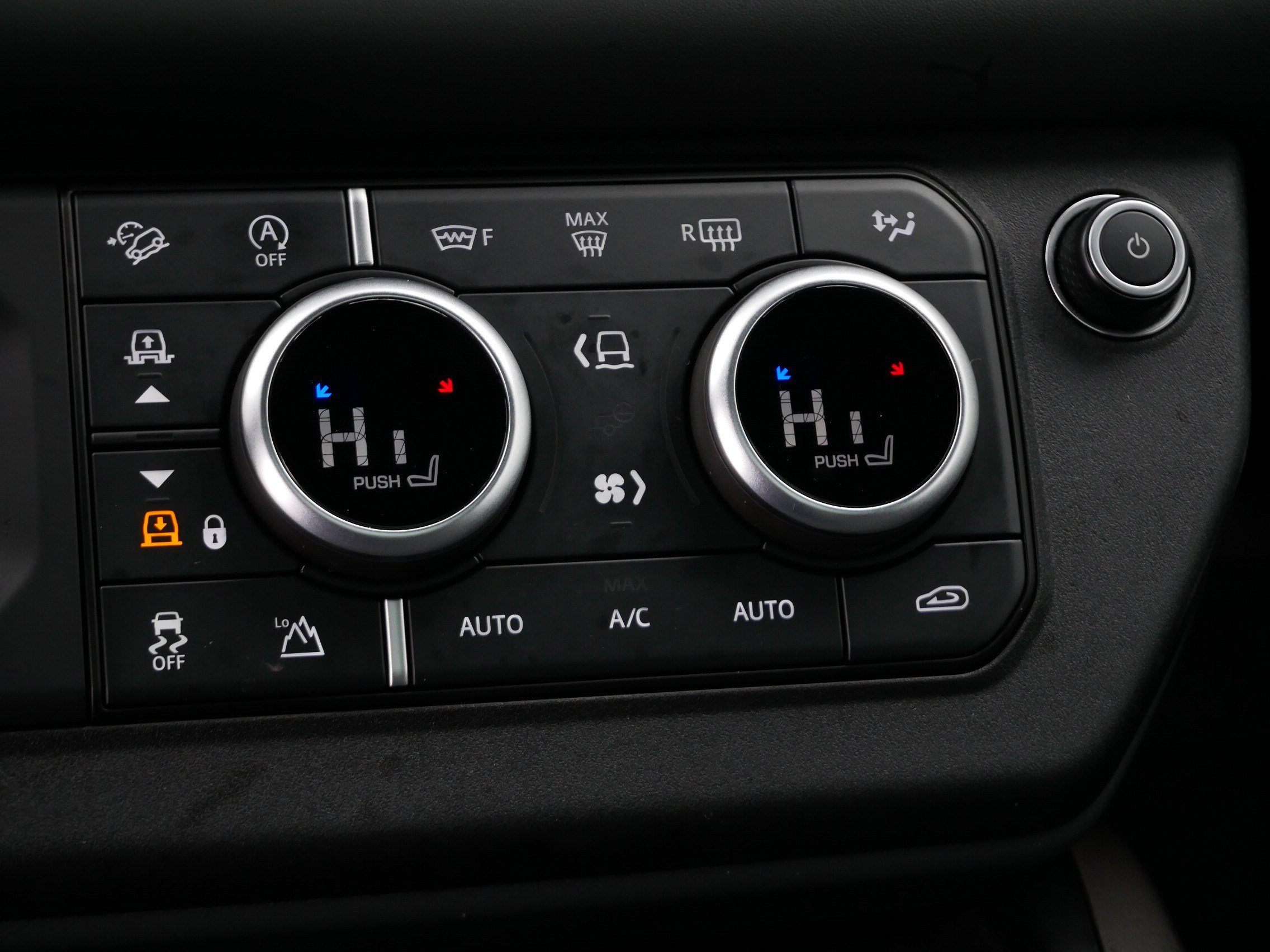 Used 2023 Land Rover Defender 90 X image 23