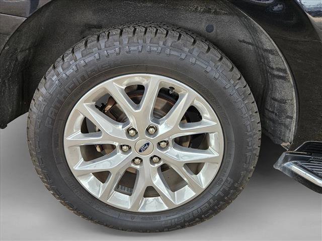 Used 2021 Ford Expedition XLT image 18