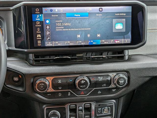 Used 2024 Jeep Wrangler Sport S image 18