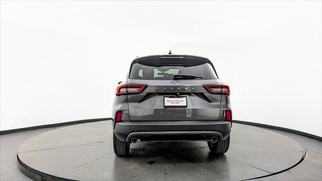 Used 2025 Ford Escape ST-Line Select AWD/4WD image 6