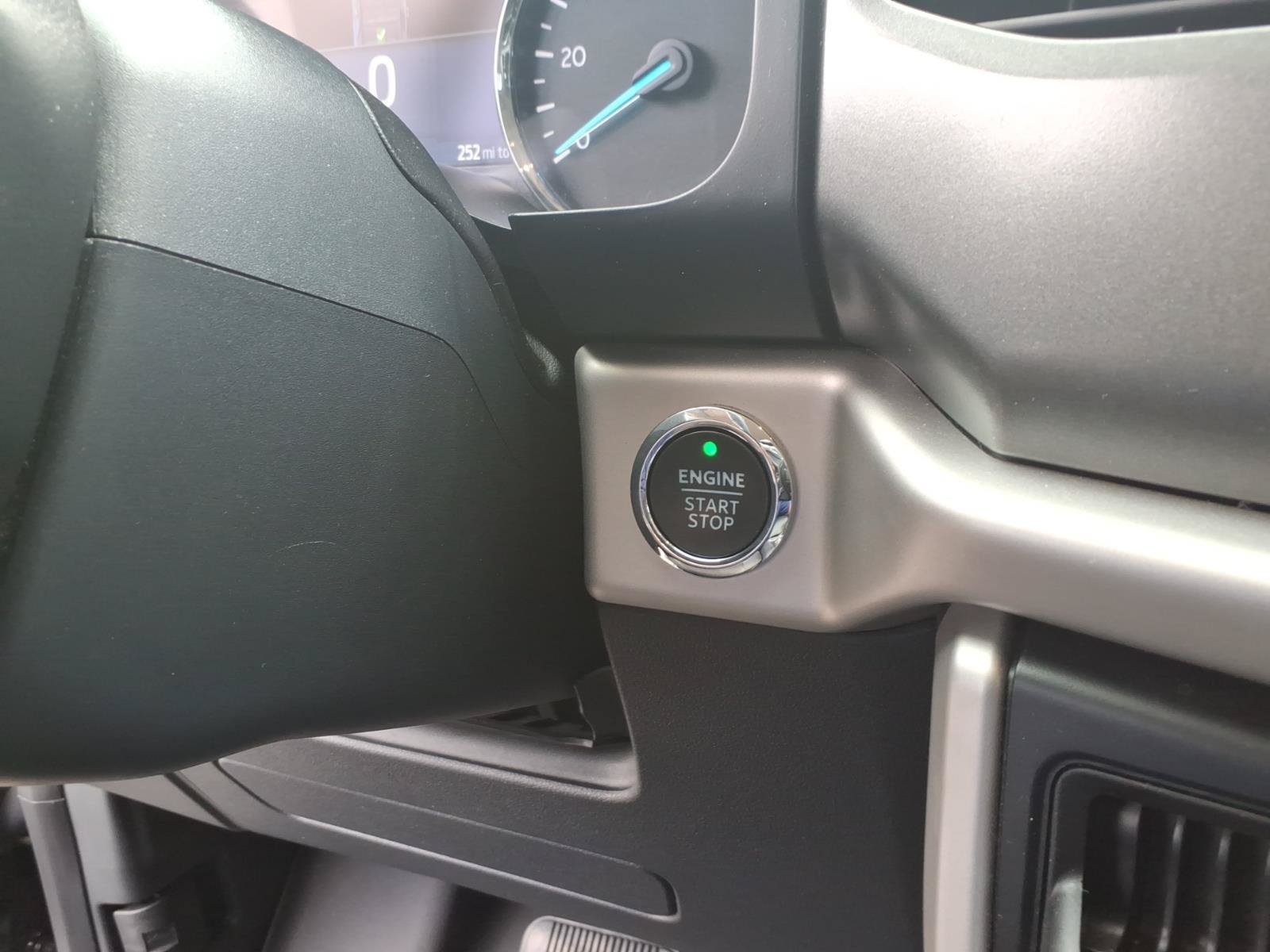 Used 2024 Ford Expedition XLT AWD/4WD image 12
