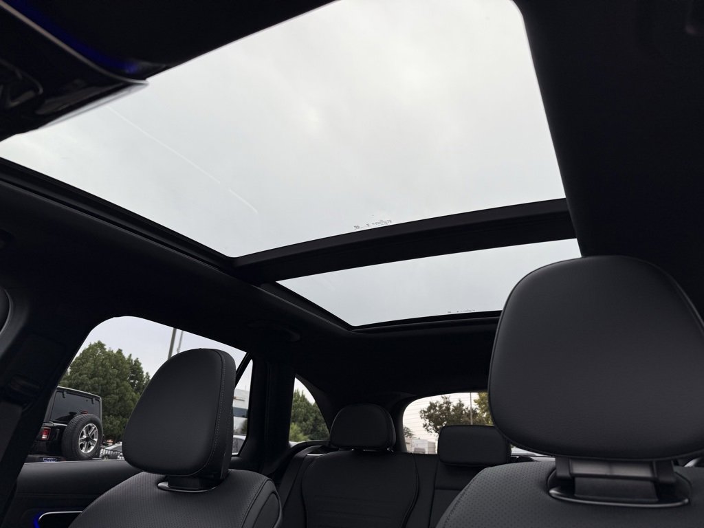 New 2026 Mercedes-Benz GLC 300 image 6