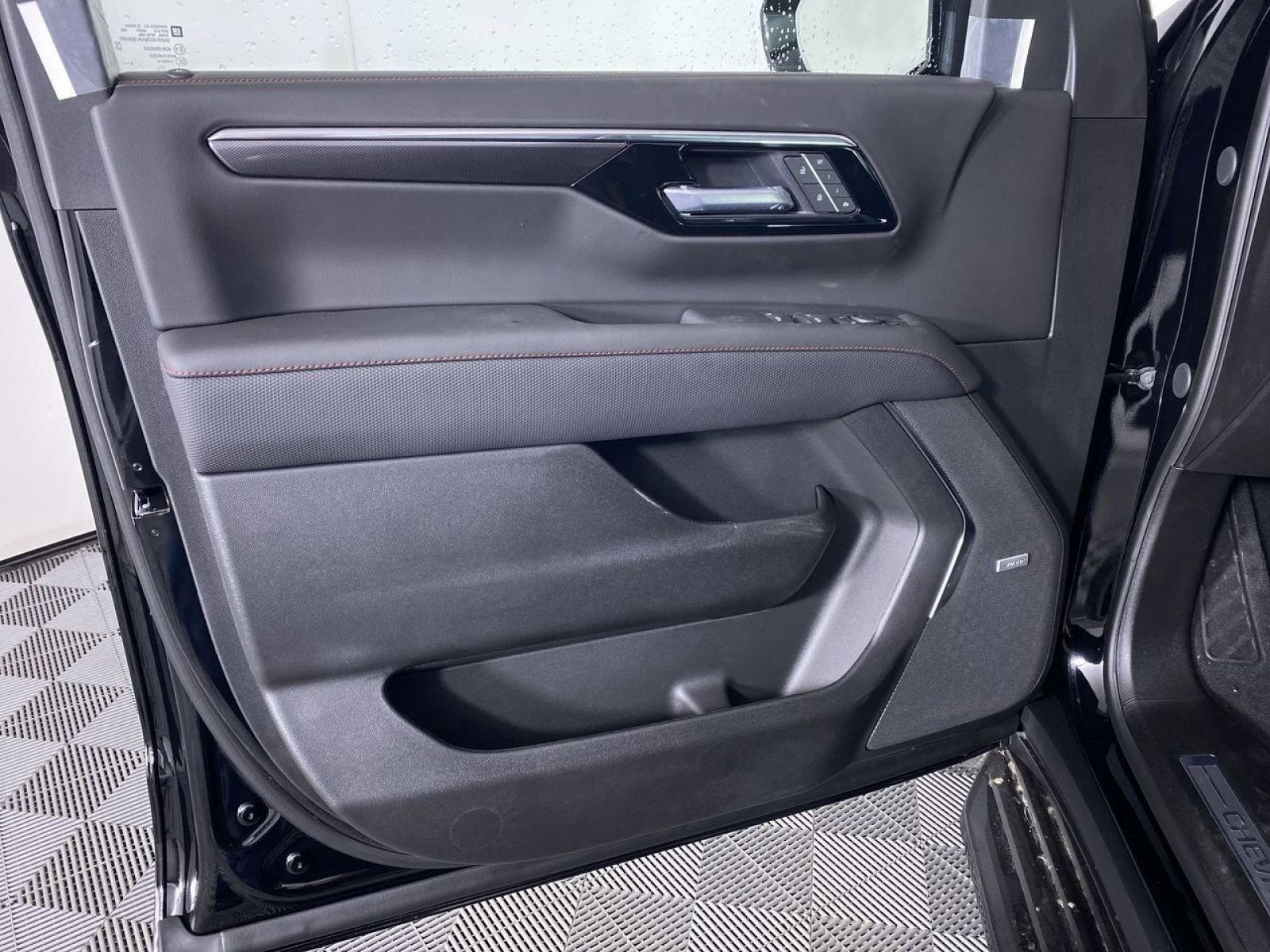 New 2026 Chevrolet Tahoe RST w/ Comfort Package AWD/4WD image 13