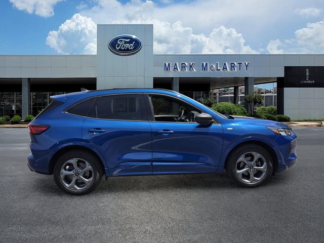 Used 2023 Ford Escape ST-Line w/ Tech Pack #1 AWD/4WD image 6