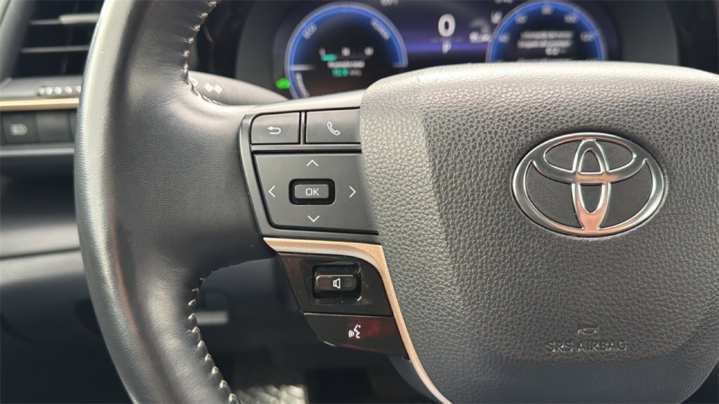 Certified 2024 Toyota Crown Limited image 25