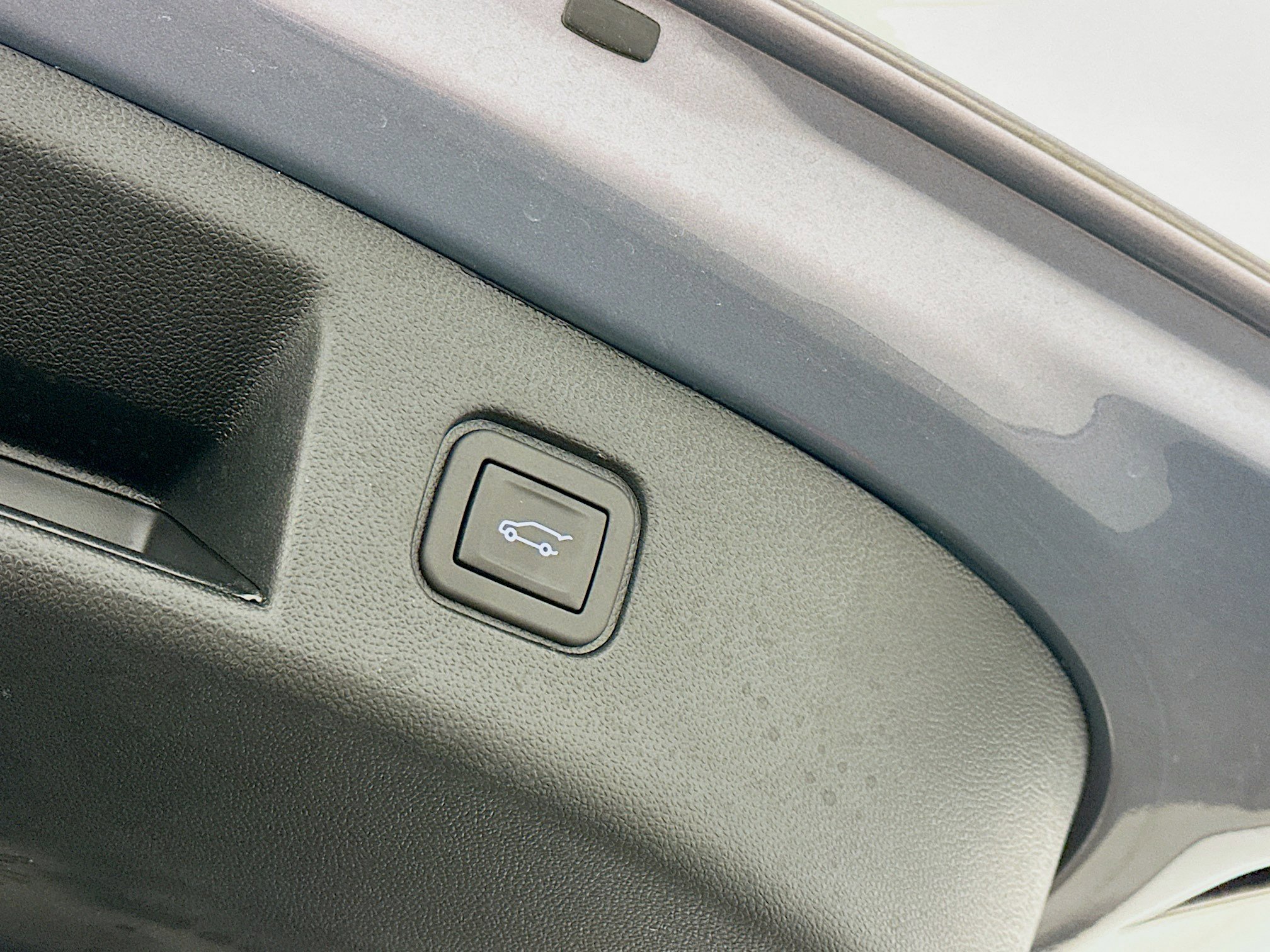 Used 2024 Chevrolet Blazer EV LT image 32