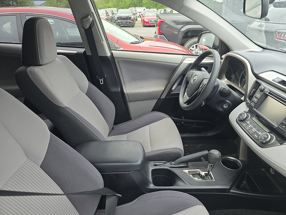 Used 2013 Toyota RAV4 XLE AWD/4WD image 5