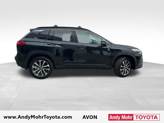Used 2023 Toyota Corolla Cross XLE w/ Convenience Package AWD/4WD image 9