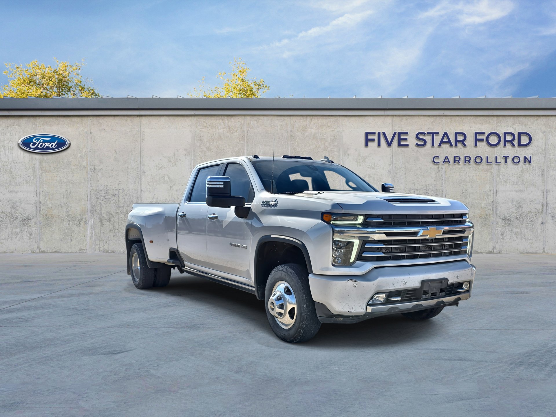 Used 2021 Chevrolet Silverado 3500 High Country w/ Technology Package image 1