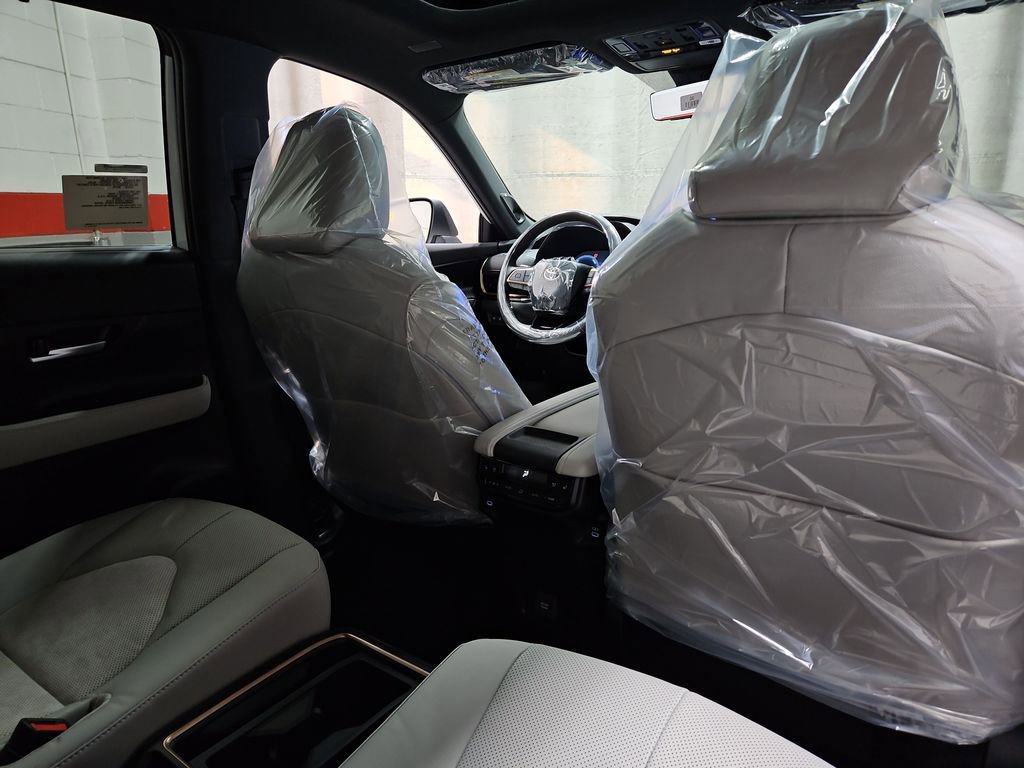 New 2026 Toyota Grand Highlander AWD Hybrid image 28