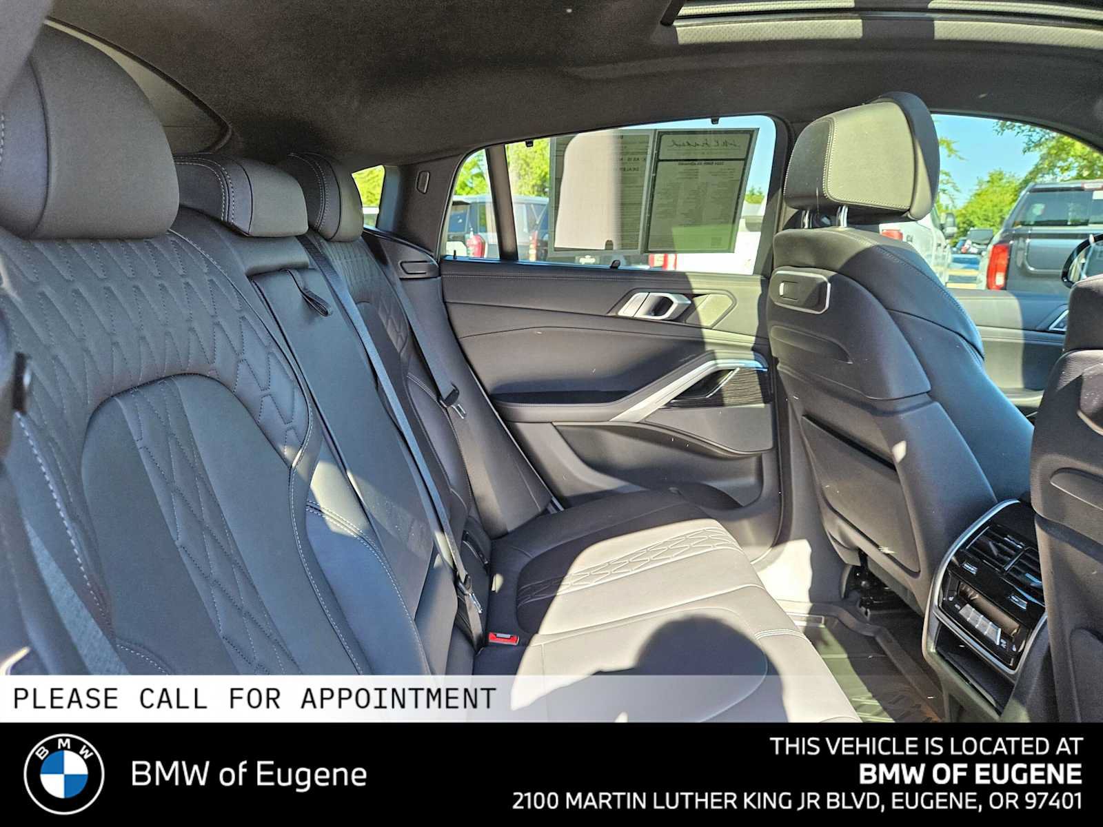 Used 2024 BMW X6 xDrive40i w/ Executive Package AWD/4WD image 15