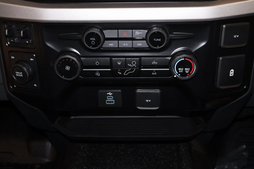 New 2026 Ford F550 4x4 Regular Cab Super Duty image 19