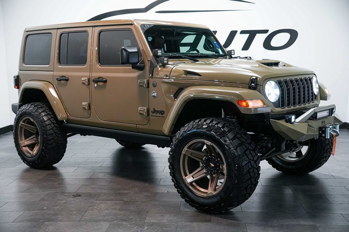 Used 2025 Jeep Wrangler Unlimited Sport AWD/4WD image 7