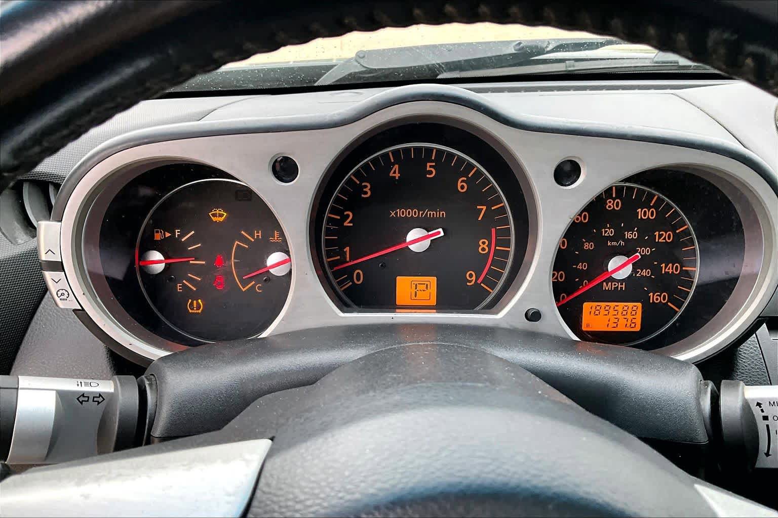Used 2008 Nissan 350Z Touring RWD image 23