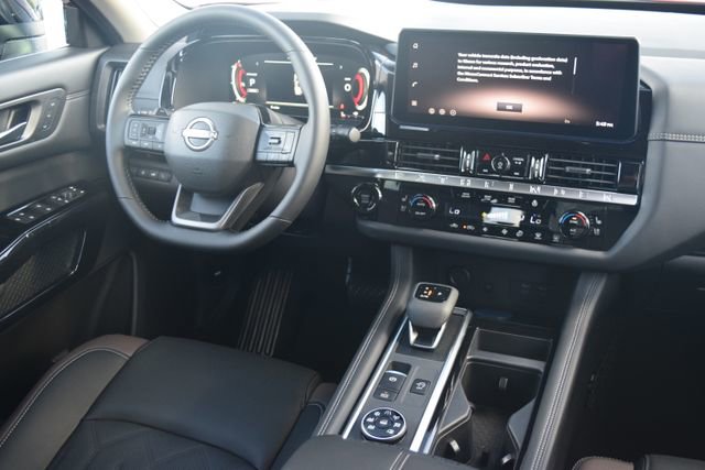 New 2026 Nissan Pathfinder Platinum w/ Cargo Package AWD/4WD image 13
