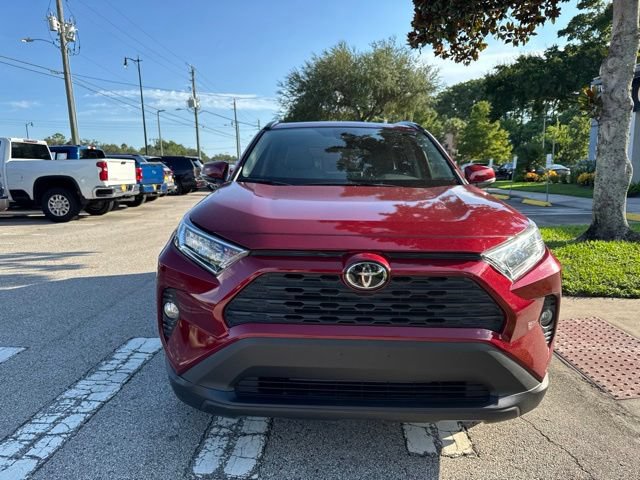Used 2020 Toyota RAV4 XLE Premium FWD image 3