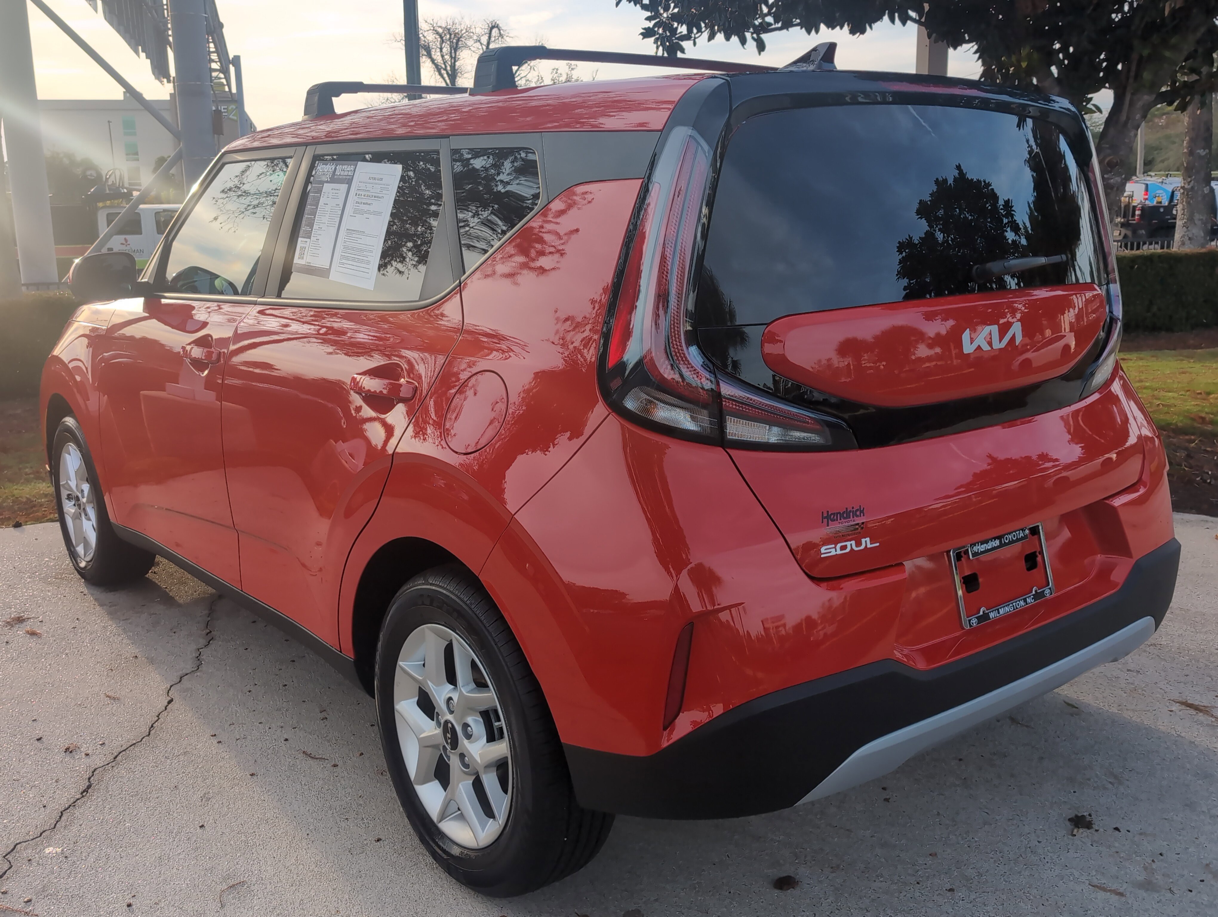 Used 2025 Kia Soul LX w/ LX Technology Package image 8