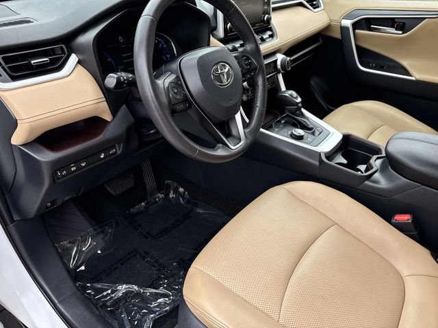 Used 2019 Toyota RAV4 Limited w/ Limited Grade Weather Package AWD/4WD image 21