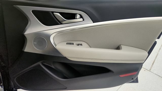 Used 2019 Genesis G70 3.3T Advanced RWD image 38