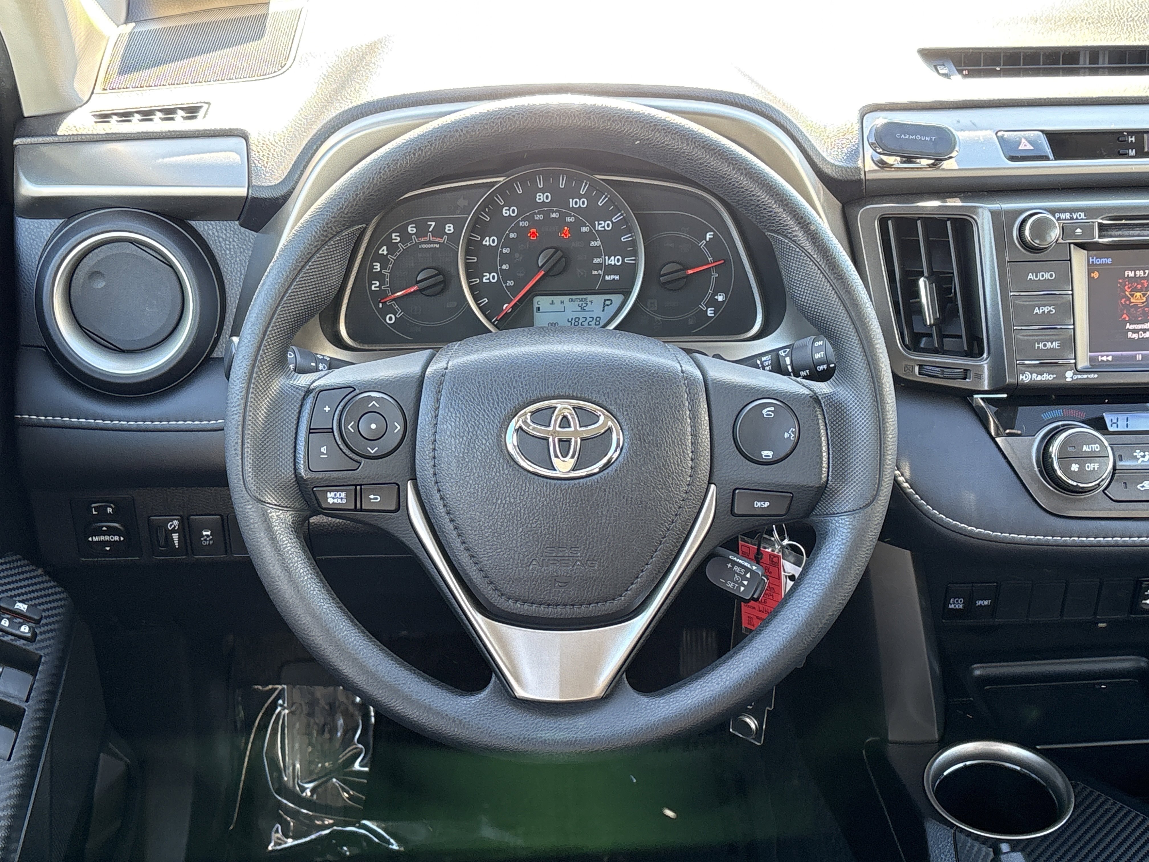 Used 2015 Toyota RAV4 XLE image 19