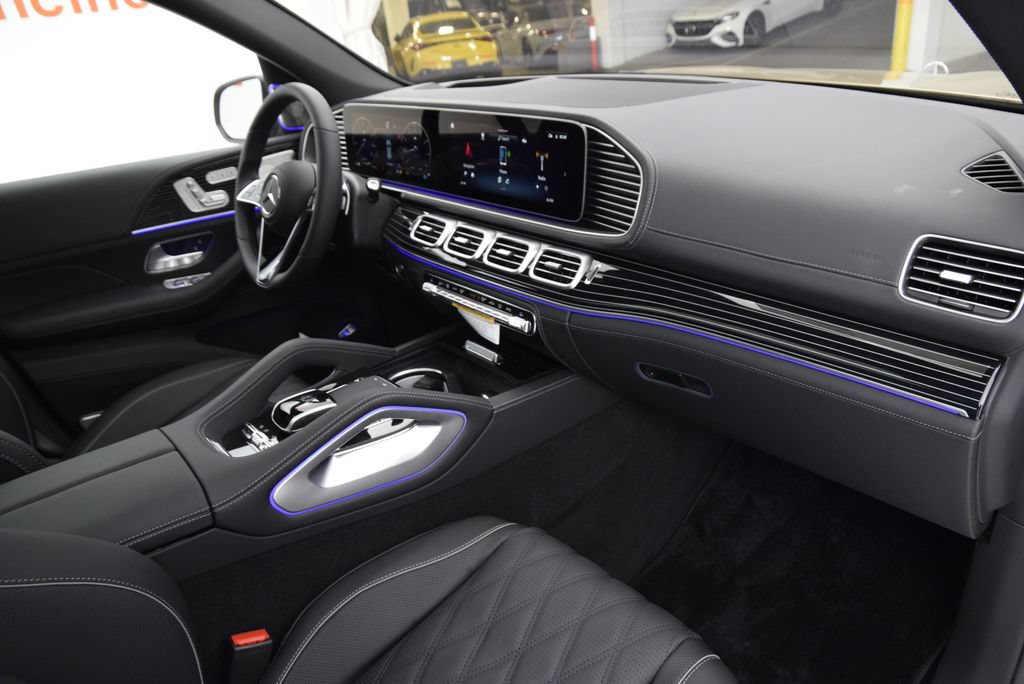 New 2026 Mercedes-Benz Maybach GLS 600 4MATIC image 15