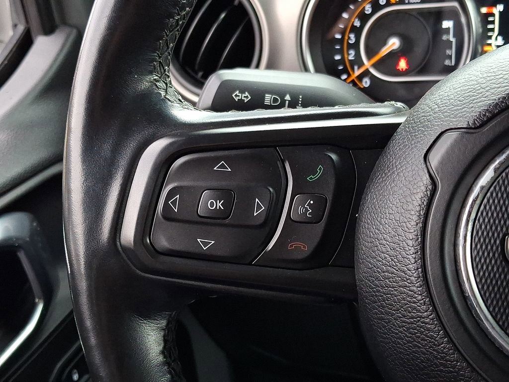 Used 2021 Jeep Gladiator Willys image 22