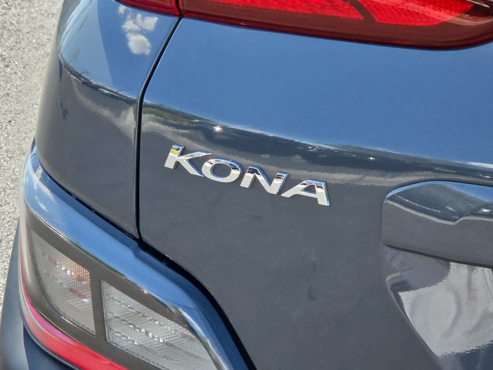 Used 2023 Hyundai Kona SEL w/ Cargo Package FWD image 11