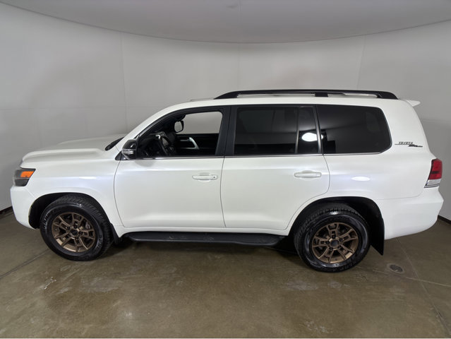 Used 2020 Toyota Land Cruiser Heritage Edition image 17