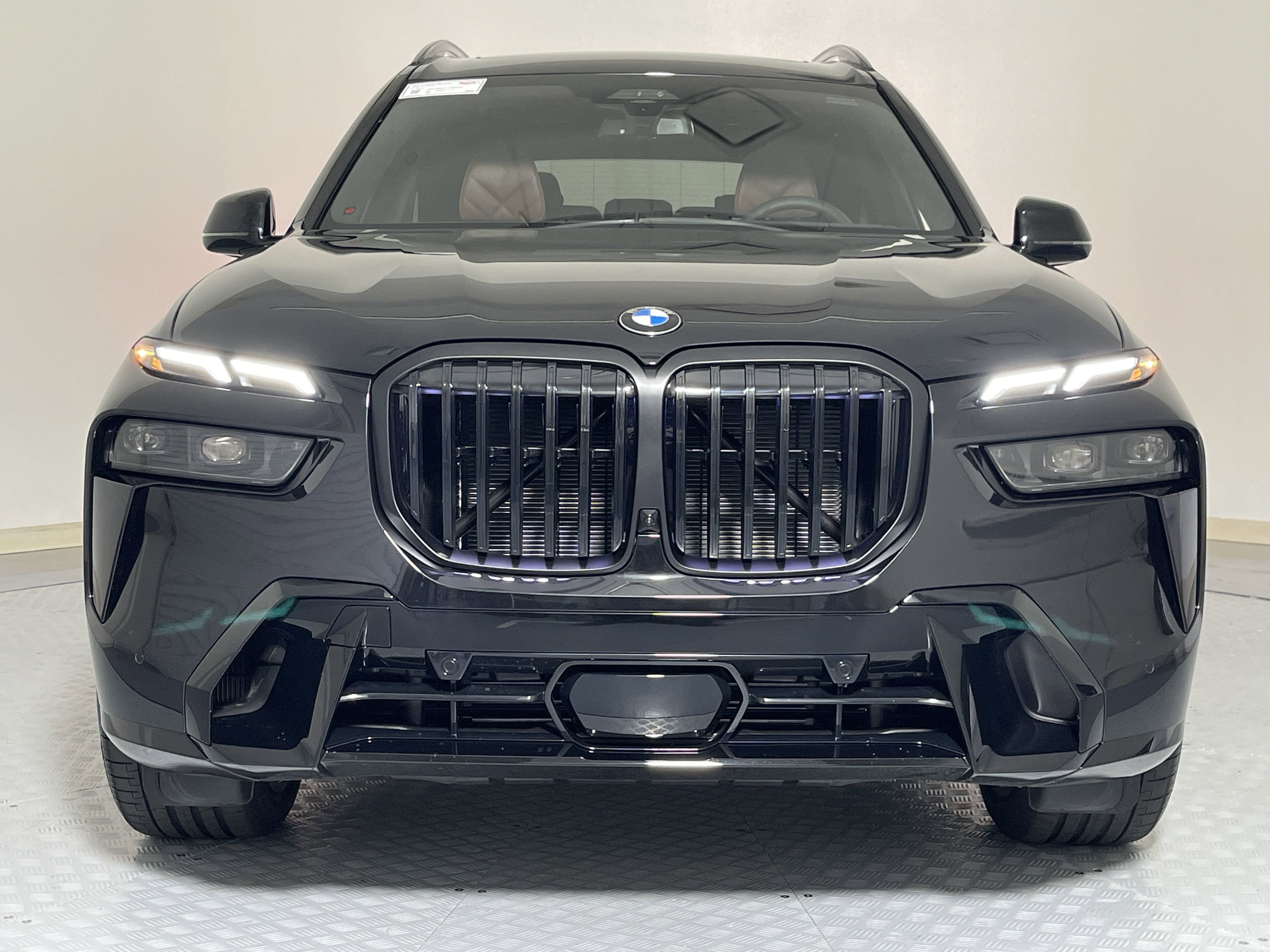 New 2026 BMW X7 xDrive40i w/ Executive Package image 2