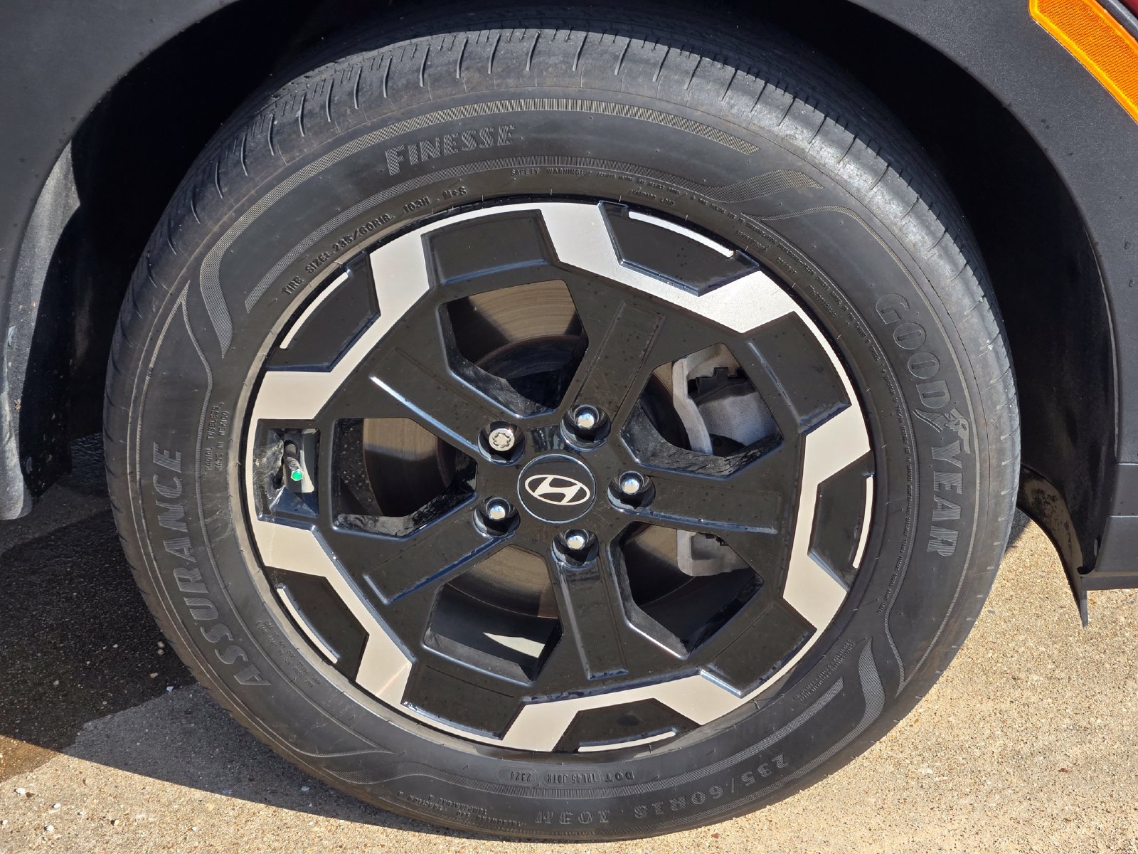 Certified 2025 Hyundai Santa Fe SEL FWD image 10
