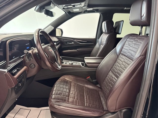 Used 2022 Cadillac Escalade Premium Luxury Platinum image 25