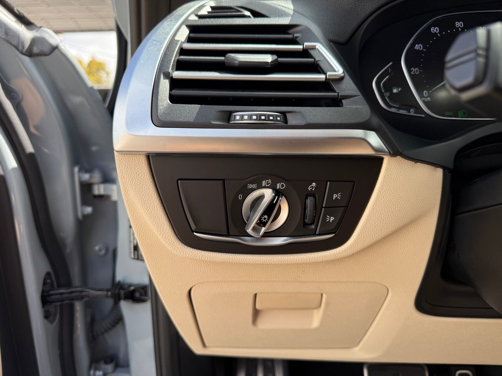 Used 2022 BMW X3 xDrive30i w/ M Sport Package 2 image 26