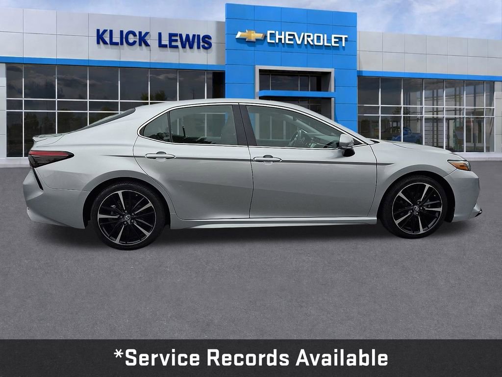 Used 2018 Toyota Camry XSE FWD image 9