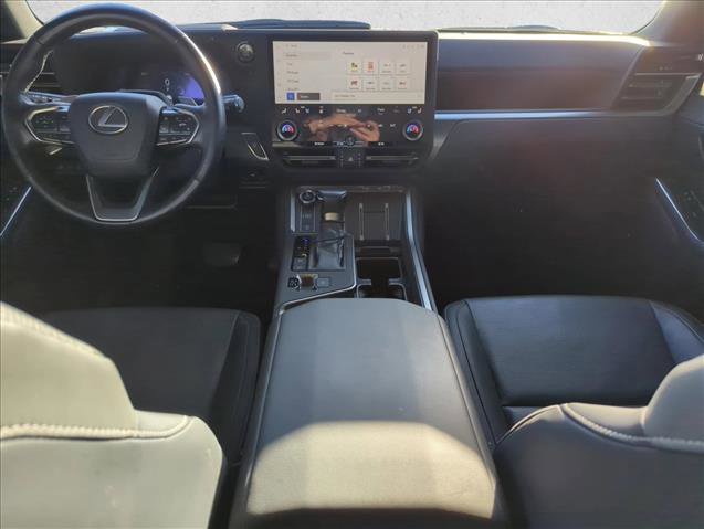 Used 2024 Lexus GX 550 image 25