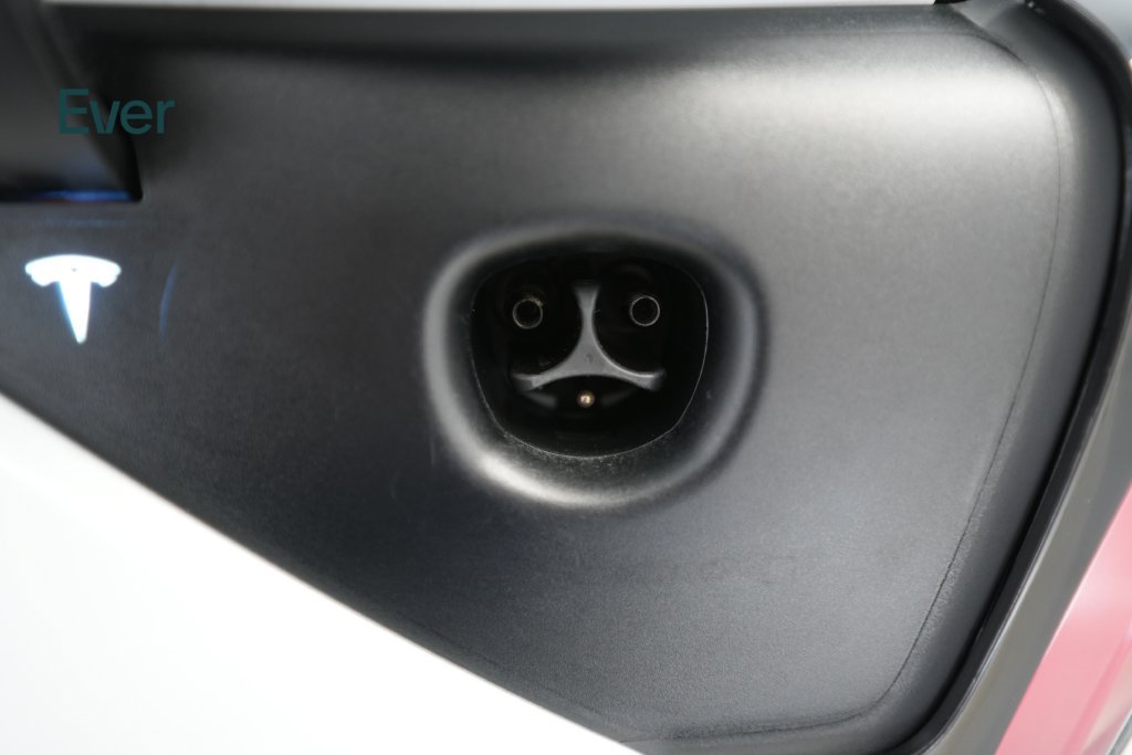 Used 2022 Tesla Model Y Performance AWD/4WD image 10
