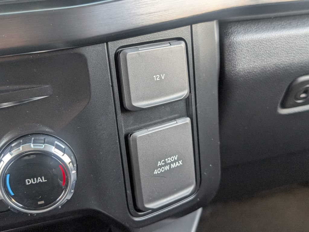 Used 2025 Ford F250 Lariat w/ Black Appearance Package AWD/4WD image 25