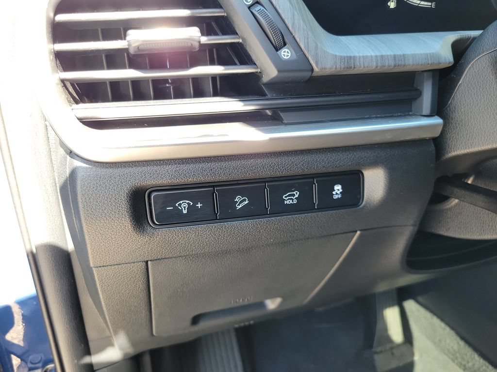 Certified 2023 Kia Telluride EX w/ EX Captain's Chair Package FWD image 21