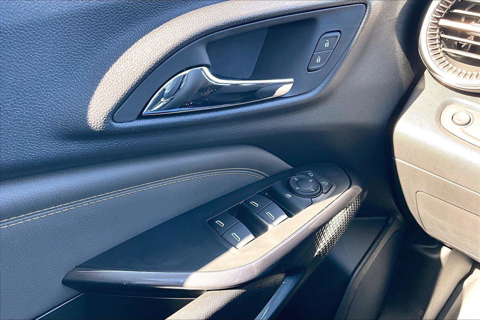 New 2026 Chevrolet Trax ACTIV w/ Sunroof Package image 17