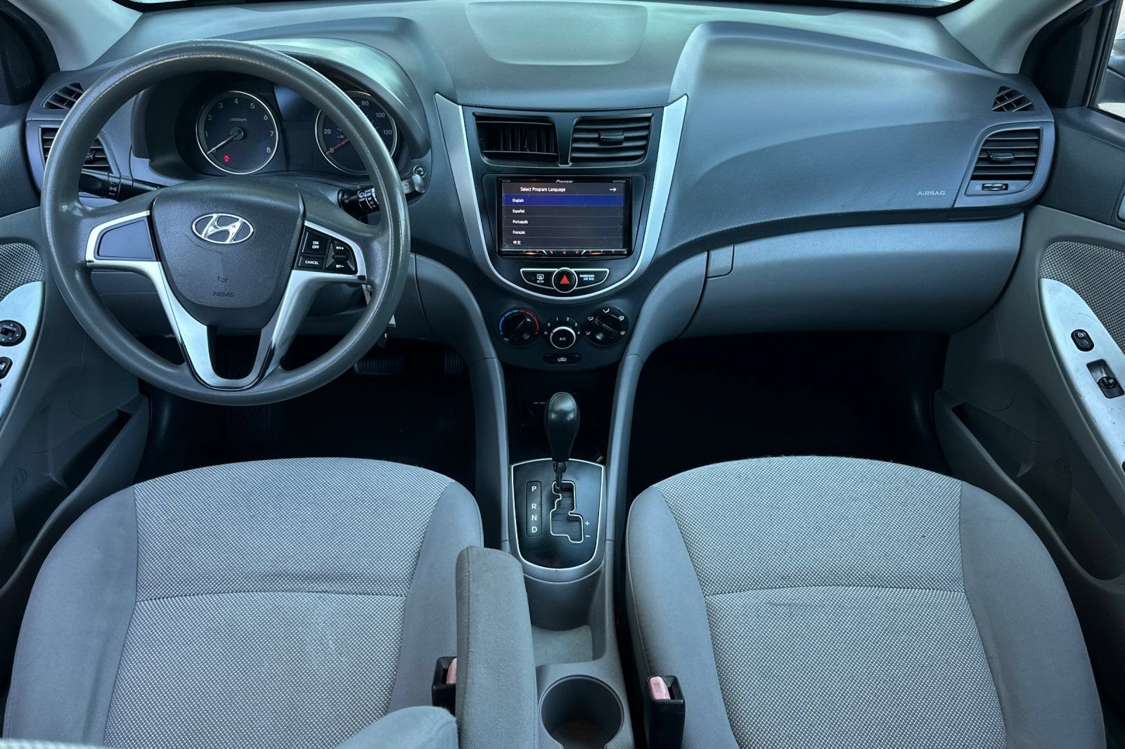 Used 2012 Hyundai Accent GS FWD image 13