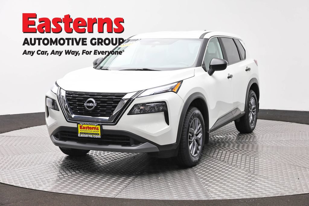 Used 2023 Nissan Rogue S AWD/4WD image 1
