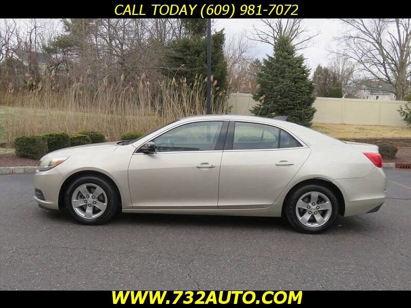 Used 2015 Chevrolet Malibu LS FWD image 2