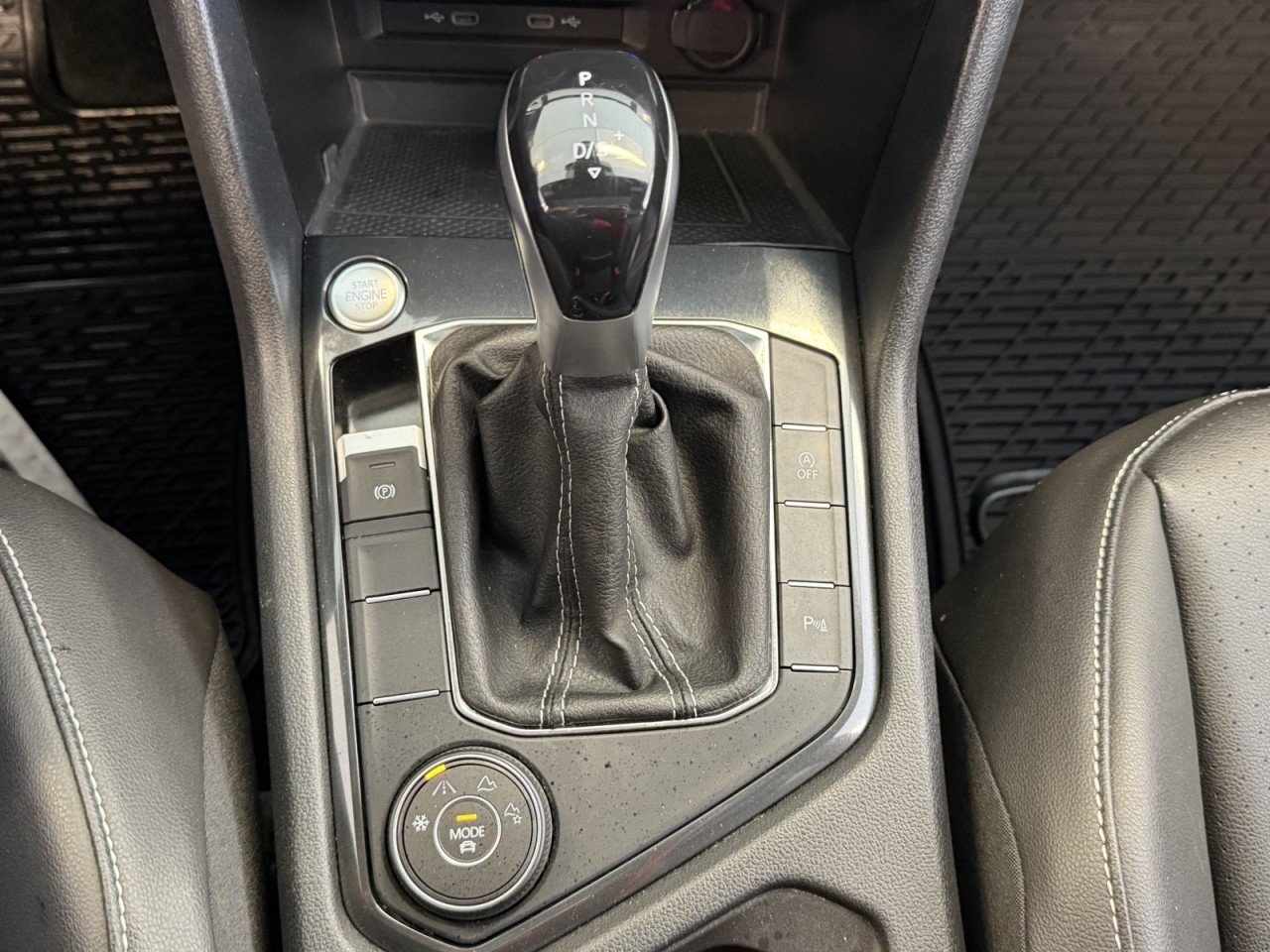Used 2022 Volkswagen Tiguan SE R-Line AWD/4WD image 23