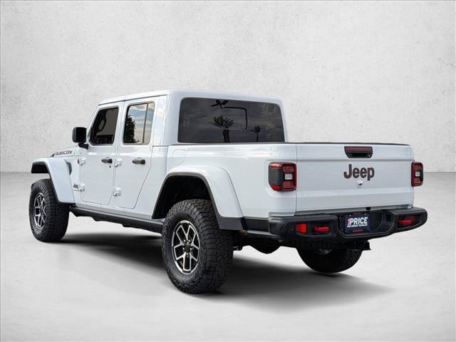 Used 2025 Jeep Gladiator Rubicon AWD/4WD image 9
