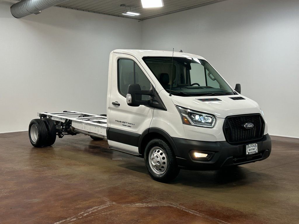 Used 2023 Ford Transit 350 DRW AWD image 22
