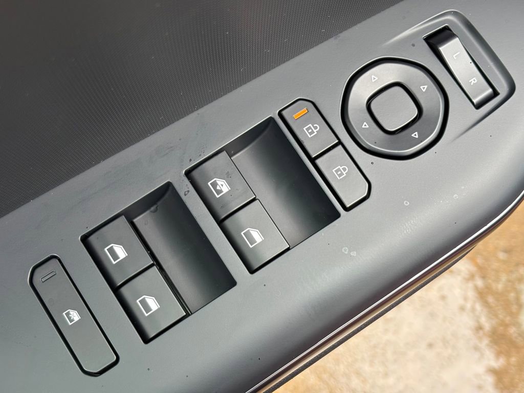 New 2026 Kia K4 FWD image 17