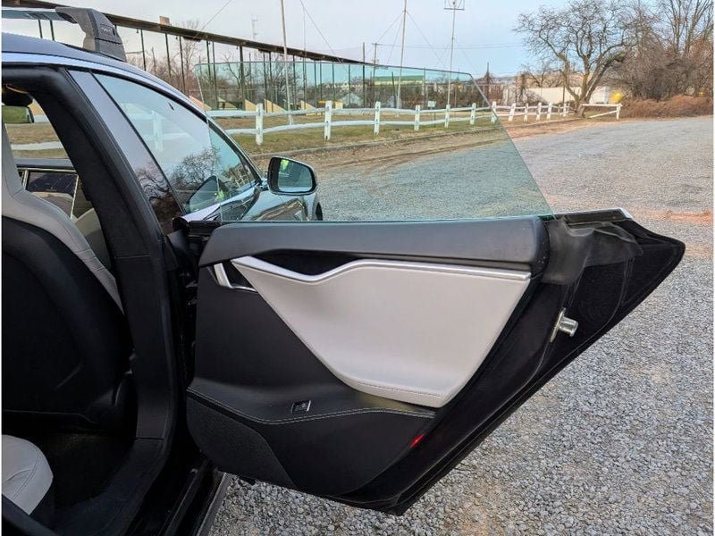 Used 2016 Tesla Model S P90D AWD/4WD image 11