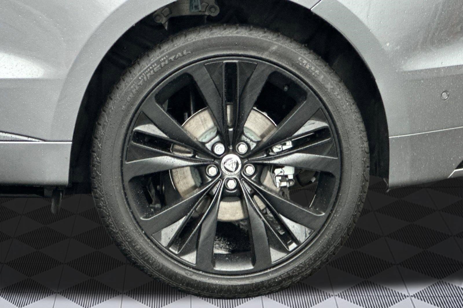 Used 2025 Jaguar F-PACE R-Dynamic S AWD/4WD image 10