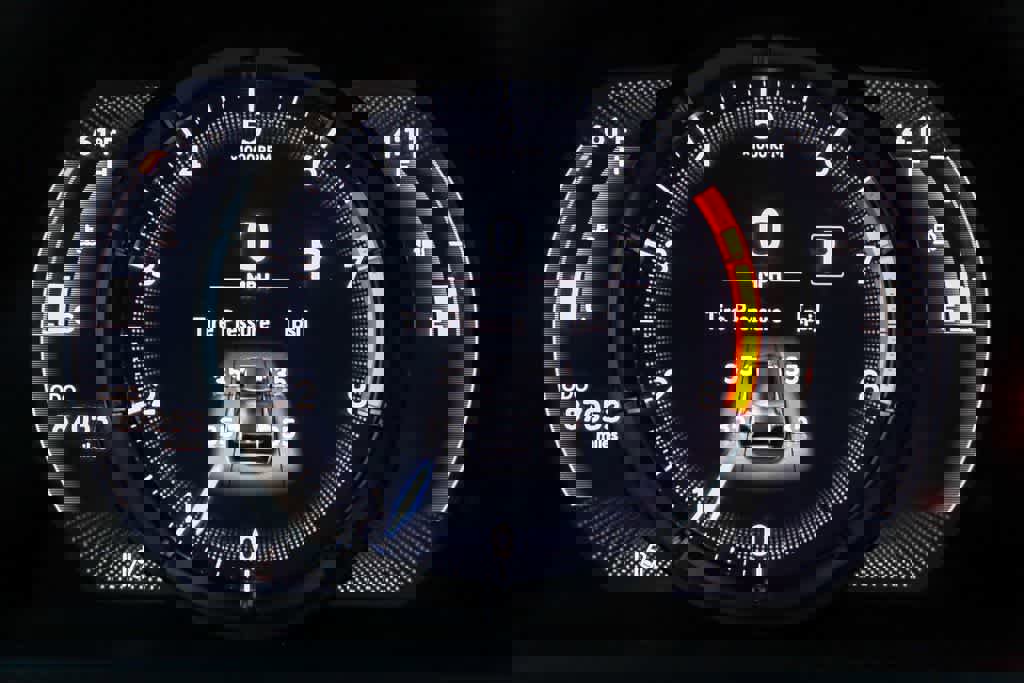 Used 2019 Lexus UX 200 F Sport w/ F Sport Premium Package image 23