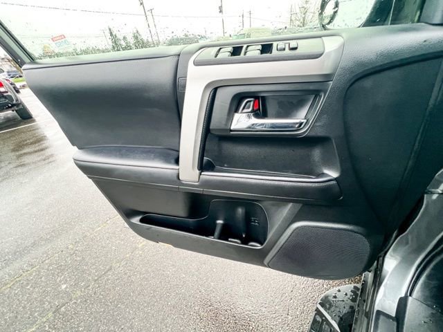 Used 2020 Toyota 4Runner SR5 image 15